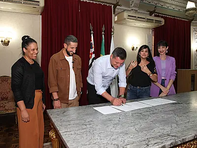 Parceria com rede de restaurantes vai garantir primeiro emprego para jovens