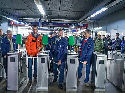 Trens urbanos voltam a operar na região metropolitana de Porto Alegre