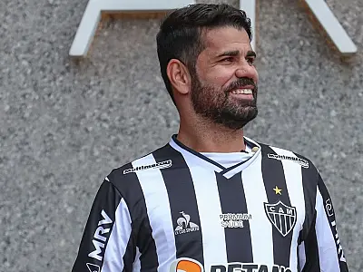 Diretoria do Corinthians descarta Cavani e espera por Diego Costa