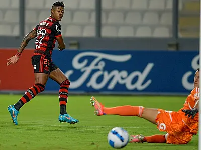 Libertadores: Flamengo supera Sporting Cristal por 2 a 0