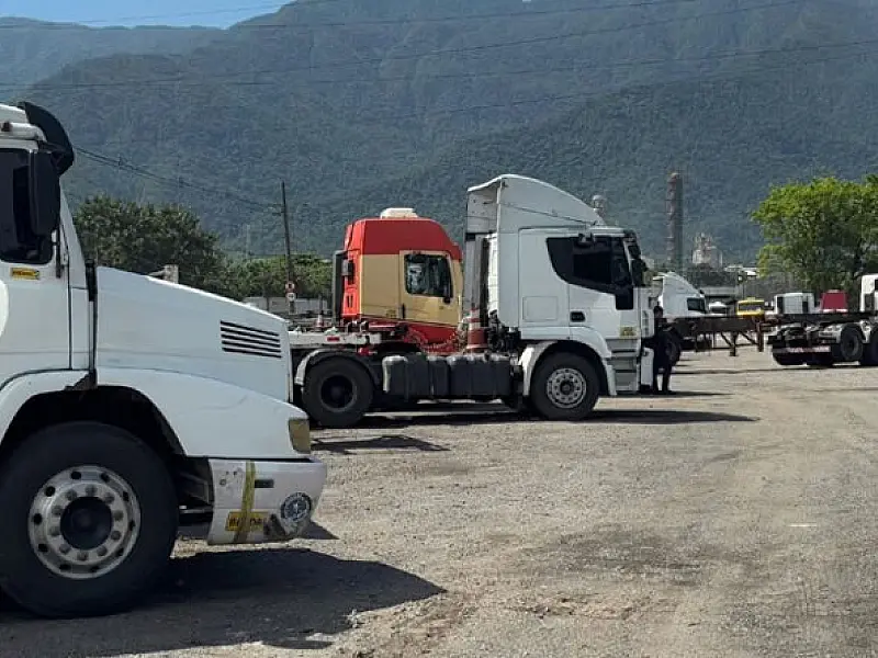 CMT convoca caminhoneiros autônomos credenciados de Cubatão para renovação de credencial