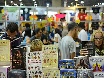 Com 600 mil visitantes, Bienal do Rio vende 5,5 milhões de livros