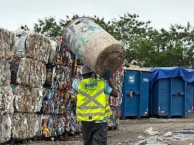 São Vicente recicla mais de 600 toneladas de resíduos em apenas quatro meses em 2026