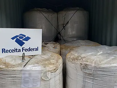 Receita Federal impede o embarque de mais de 600 kg de cocaína no Porto de Santos