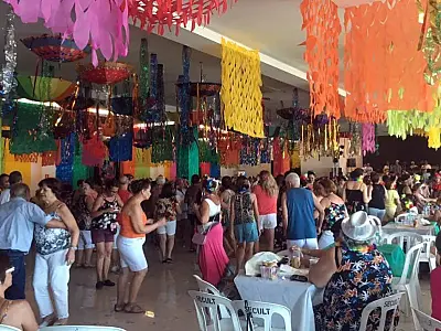 Clubes e casas noturnas santistas precisam solicitar autorização para realizar eventos carnavalescos