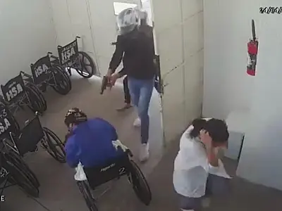 Criminosos invadem hospital de Guarujá e executam homem diante dos funcionários; veja o vídeo
