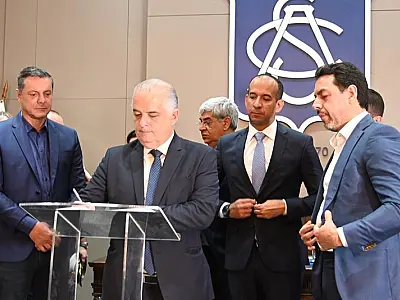 Márcio França assina cessão de parte da área do Porto de Santos à Prefeitura