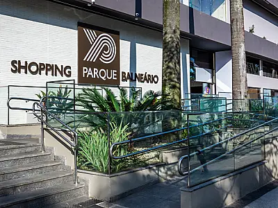Shopping Parque Balneário celebra Outubro Rosa com arte, música e conscientização