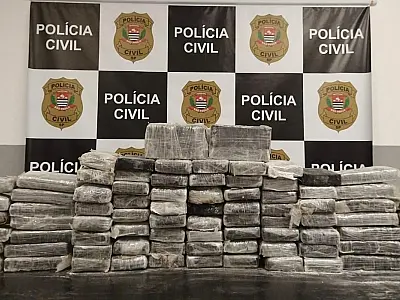 Polícia apreende quase 90 kg de cocaína e prende dupla em São Vicente