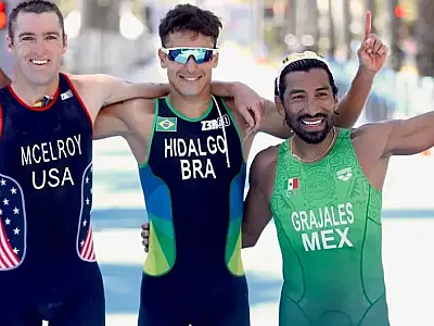 Jogos Pan-Americanos: Miguel Hidalgo conquista o ouro no triatlo