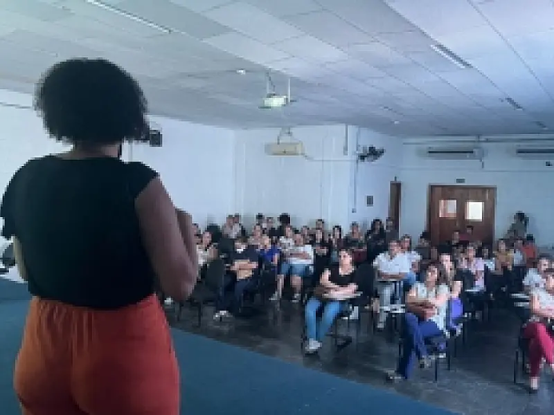 Cerca de 70 profissionais participam de treinamento para Dia D 'de Vacinação contra a Gripe'
