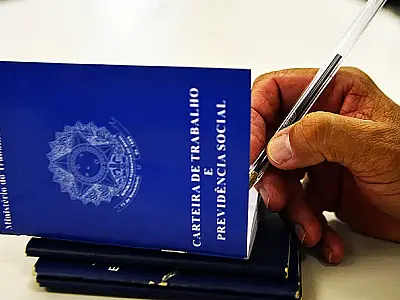 PAT Guarujá oferta 66 vagas de emprego nesta quarta-feira (12)