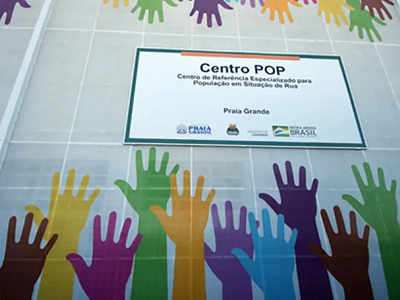 Praia Grande/SP oferece serviços para dar oportunidade às pessoas em situação de rua
