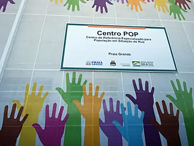 Praia Grande/SP oferece serviços para dar oportunidade às pessoas em situação de rua