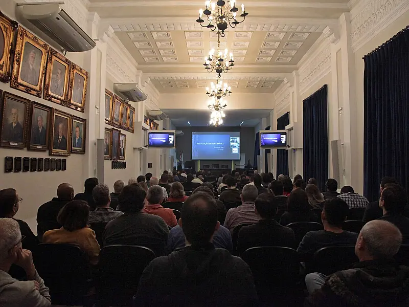 Cursos e contribuição com reforma tributária encerram Congresso de Tributos Municipais
