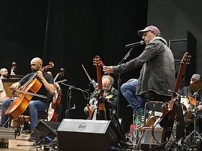 Zeca Baleiro e Sinfônica de Santos se preparam para o show deste sábado