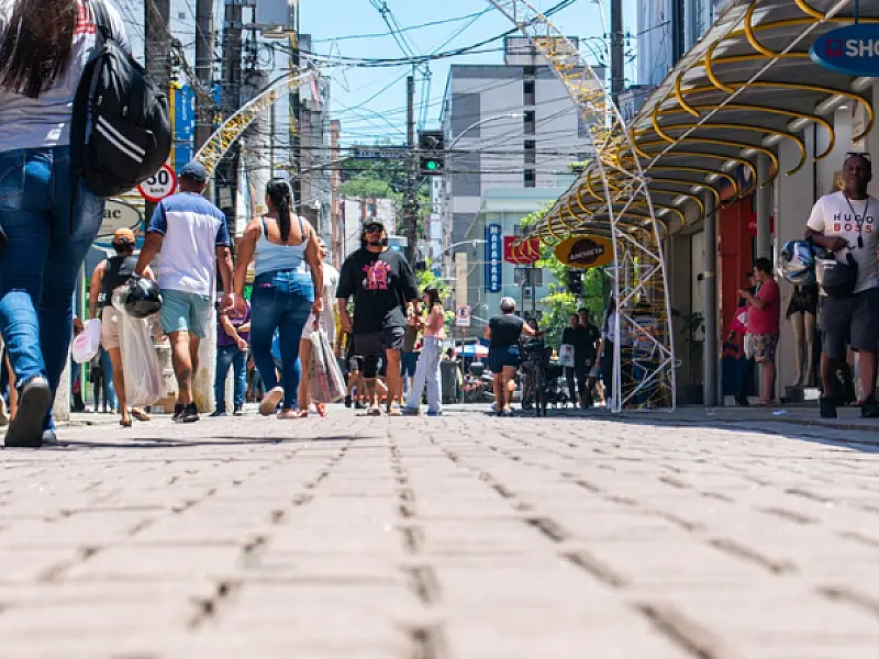 Com horário estendido, comércio de São Vicente projeta alta de 10% nas vendas para o Dia das Mães