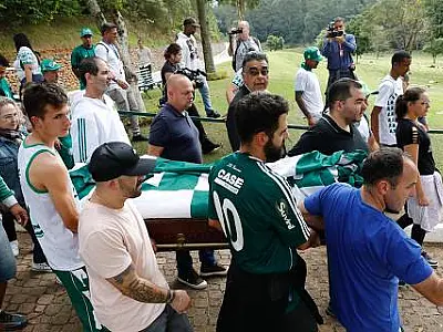 Após morte de torcedora, polícia e prefeitura reforçam esquema de segurança