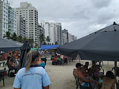 Município intensifica fiscalização nas praias para coibir o comércio irregular