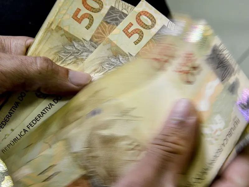 Estimativas do mercado para a inflação e o PIB permanecem estáveis