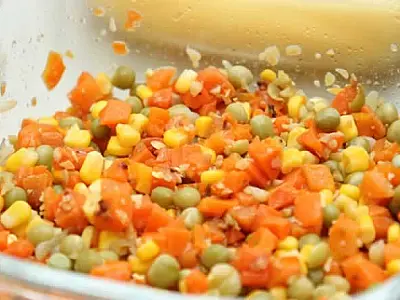 São Vicente reduz uso de alimentos ultraprocessados em 98% e vira referência em merenda escolar