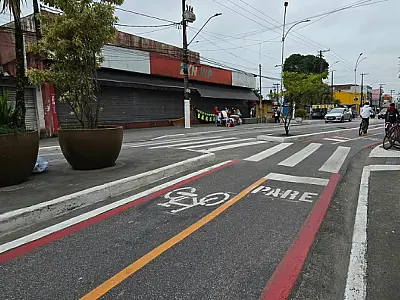 Avenida Thiago Ferreira recebe serviços de sinalização viária