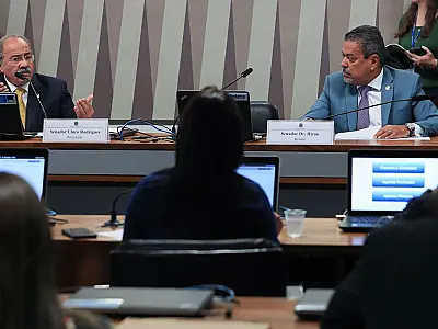 Comissão temporária dos Yanomami adia votação de plano de trabalho
