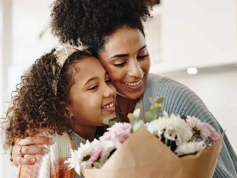 Dia das Mães 2025 terá ticket médio mais alto, diz Sincomércio.