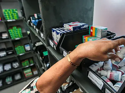 Cidadão de Praia Grande pode retirar medicamentos gratuitos na Farmácia Popular