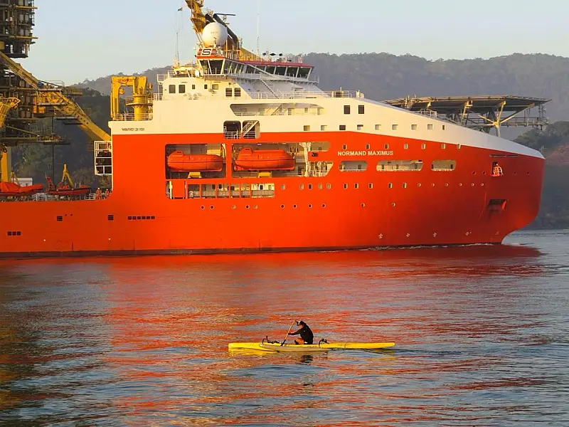 Canoísta de Santos, Alexandra Pozte vai remar mais de 24 horas ininterruptas em novo desafio