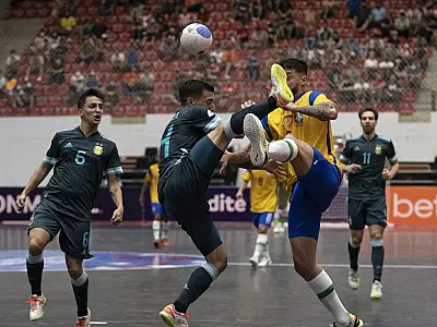 Argentina supera Brasil nas semifinais da Copa América