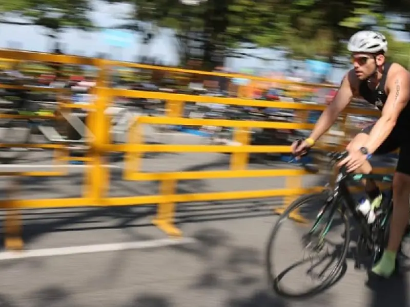 Triathlon internacional altera trânsito em Santos neste domingo