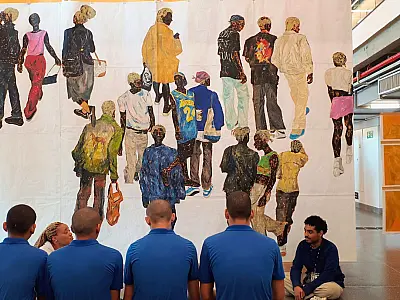 Jovens da Fundação CASA Guarujá exploram arte contemporânea no Sesc Paulista