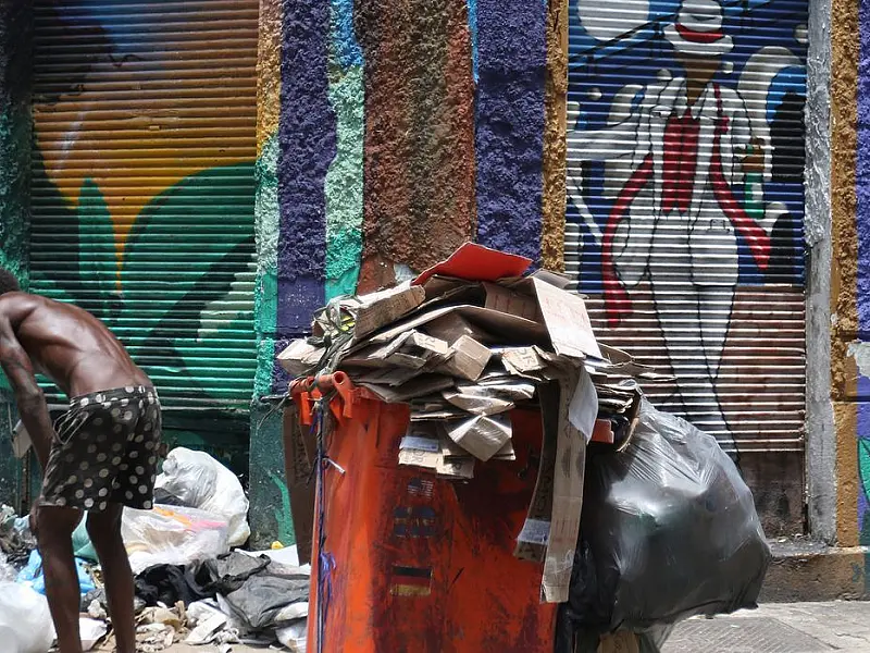 Guia traz orientações para atendimento à população em situação de rua