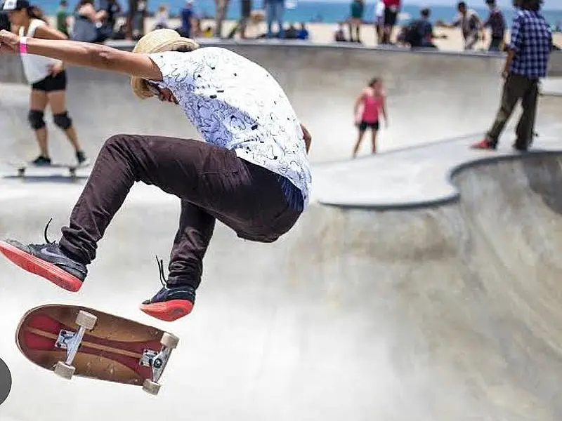 Praça Walter Belian será palco de Campeonato de Swell Skateboard