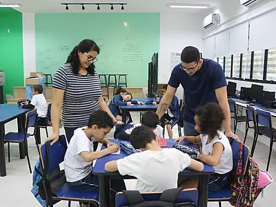 Cerca de 850 alunos da rede municipal iniciam edição especial de programa de recomposição