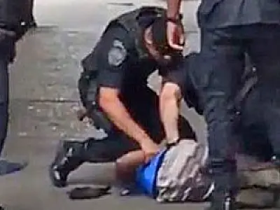 GCM usa joelho para imobilizar homem perto da cracolândia em SP