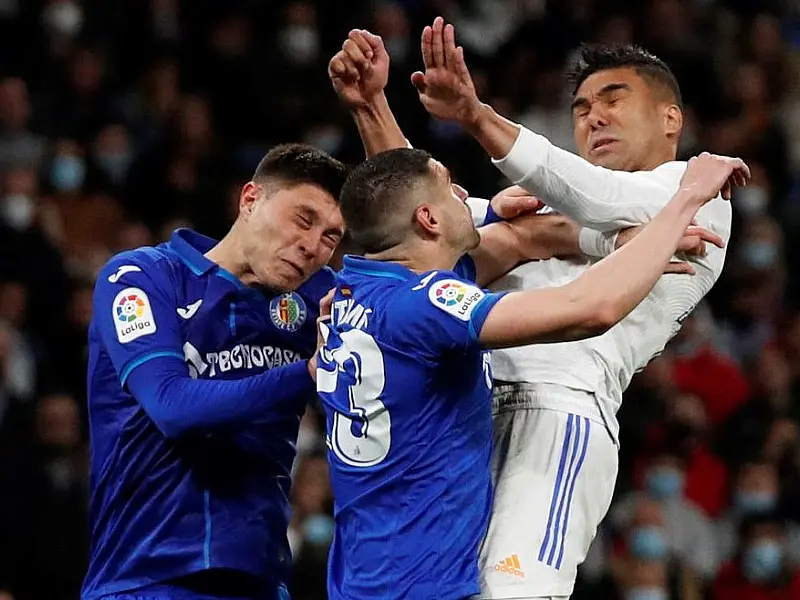 Casemiro garante que Real Madrid não jogará relaxado contra Chelsea