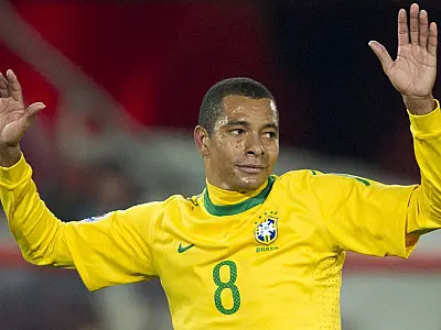 Pentacampeão do mundo, ex-jogador Gilberto Silva vira apresentador de série na ESPN