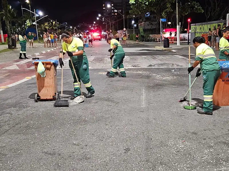 Bloco da limpeza recolhe mais de 900 toneladas de resíduos no Carnaval de Bertioga