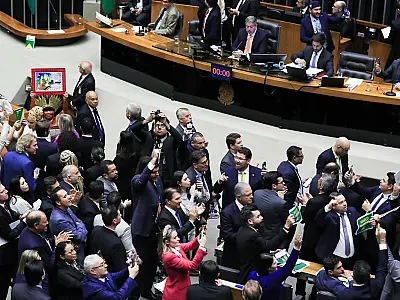 Câmara aprova marco temporal de demarcação de terras indígenas