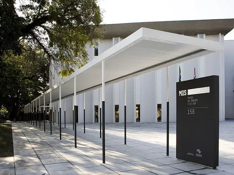 Rádio Nacional é tema de exposição no Museu da Imagem e do Som