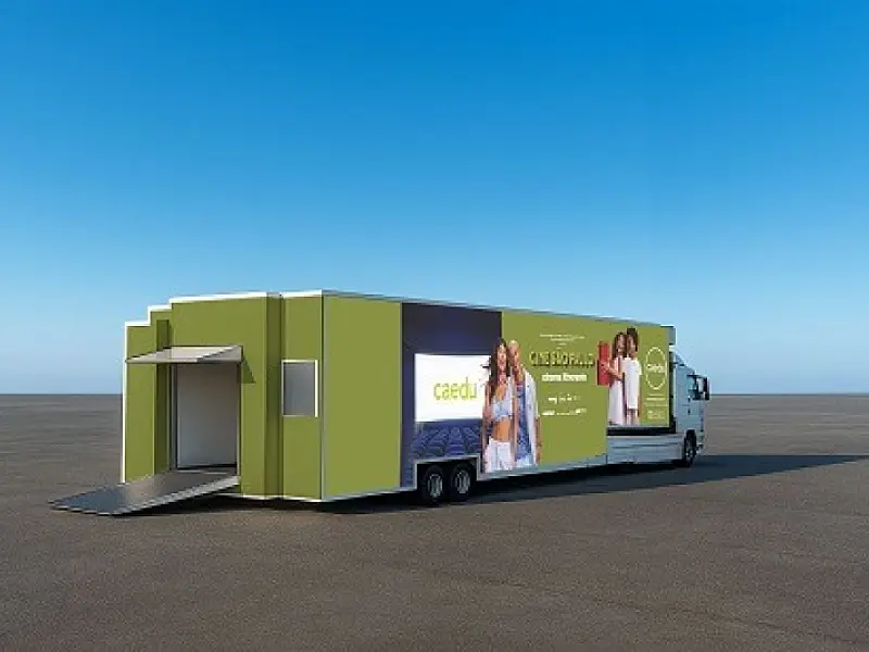 Praia Grande recebe carreta com cinema gratuito
