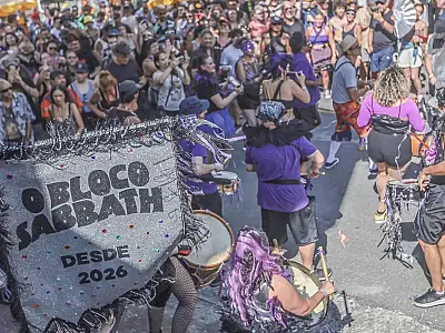 Em SP, bloco mistura clássicos do Black Sabbath com ritmos brasileiros