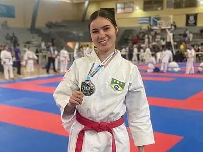 Atleta de Guarujá conquista medalha de prata no 23º Open de Karatê