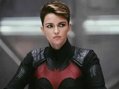 Batwoman é cancelada após 3 temporadas