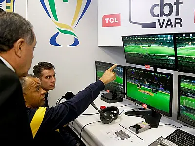 Arbitragem cansa tanto quanto o calendário apertado