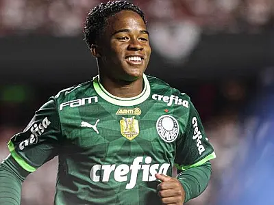 Abel vive dilema com Endrick após bons minutos do jovem e lesão de Dudu
