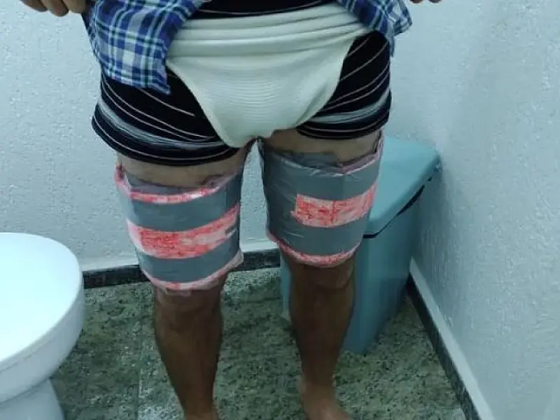 Argentinos são presos ao tentar embarcar com mais de 5 kg de cocaína em cruzeiro