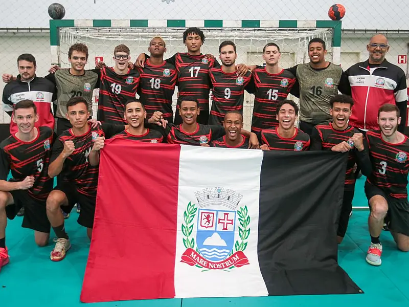Time da PG  Handebol masculino faz 41 gols contra Santos e avança para final